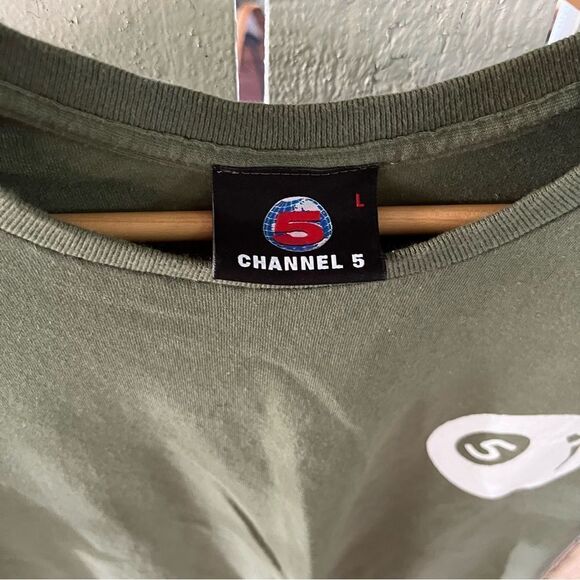 Channel 5 Pool Tee (L) - Picture 4 of 4